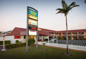 Mineral Sands Motel has Balcony rooms