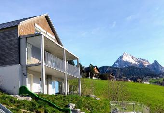 Studio Bijou has Balcony rooms