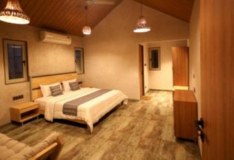 Cape Nirvana - Oasis of Dreams has Balcony rooms