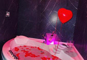 Altopiano Rooms has Balcony rooms