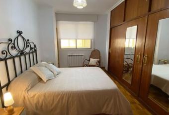 Acogedor piso centro Vigo has Balcony rooms