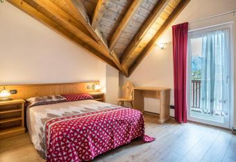 Giongo Residence Aparthotel 104 has Balcony rooms