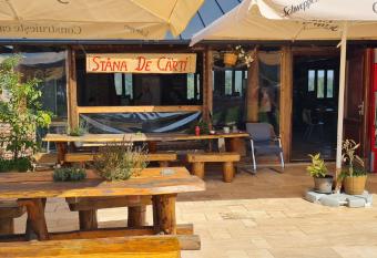 Stana de carti has Balcony rooms