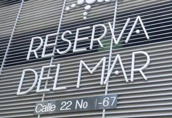 Luxury confortable apartamento en SantaMarta has rooms with a private hot tub