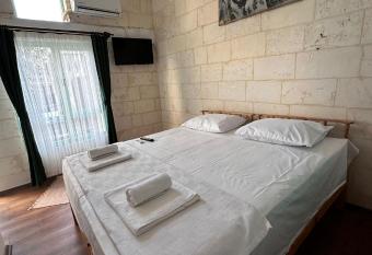 Petra Hotel & Coffee House has Smoking/Balcony rooms