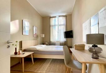 Mittendrin allows 18 year olds to book a room