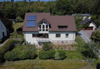 Ulrich & Christa  s Ferienhaus has Balcony rooms