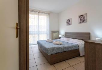 Duca s Suite - appartamento novara has Balcony rooms