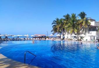 El mejor departamento a la orilla del mar has Balcony rooms