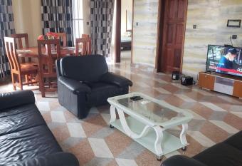 Agim calavilog has rooms with a private hot tub