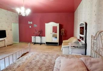 Dobry Apartament allows 18 year olds to book a room