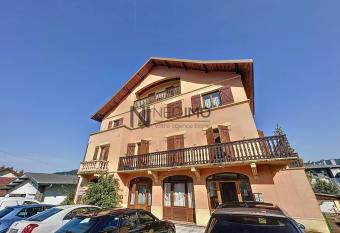 lac et montagne Gerardmer has rooms with a private hot tub