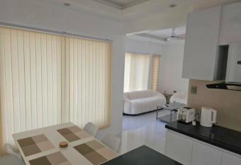 Mountain View has Balcony rooms