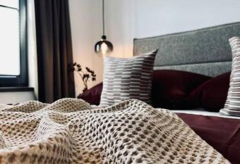 Luxury Apartment, Kaisergebirge allows 18 year olds to book a room