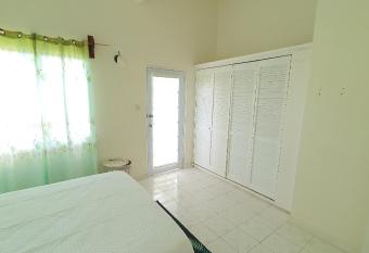 Comfortable Two Bedroom Townhouse has Balcony rooms