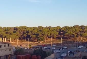 Belle appartement proche de la mer has Balcony rooms