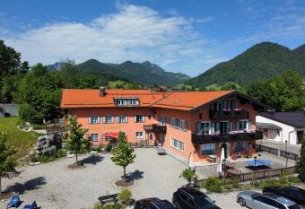 Hotel Garni Forsthaus Ruhpolding has Balcony rooms