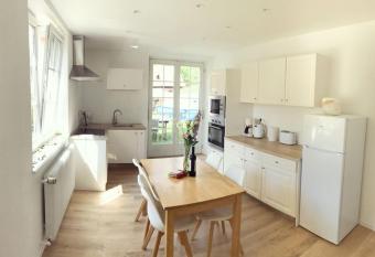 G  te Niederbronn-les-Bains has Balcony rooms