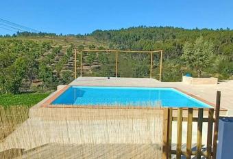 Quinta das Reveladas has Balcony rooms