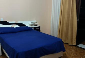 Sobrado lindo em It   a 5 minutos do Centro ! has Balcony rooms