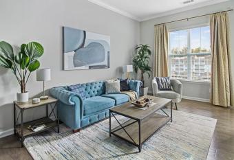 Sailors Retreat LakeSide allows 18 year olds to book a room