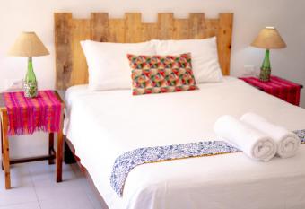 In Wotoch 4 Departamento Regional allows 18 year olds to book a room