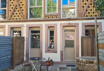 Ancien s  choir du 19  me si  cle has Balcony rooms