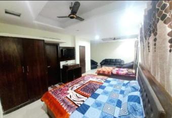 Pioneer Villa has Balcony rooms