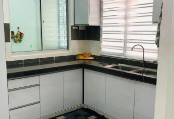 Kyla Houze allows 18 year olds to book a room