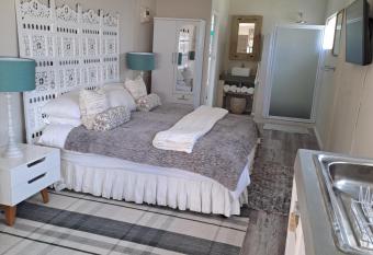 Milky Way allows 18 year olds to book a room