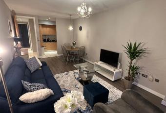 Stunning Apartment in Grand Canal has Balcony rooms