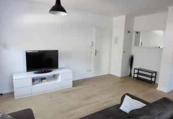 Apartment Joanna allows 18 year olds to book a room