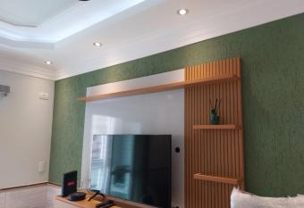 JG Triunfo Waves - Praia Grande, Ocian - 50M do Mar allows 18 year olds to book a room