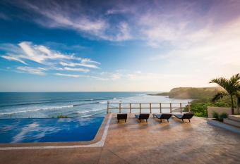 Hotel Los Mangos El Salvador has Balcony rooms