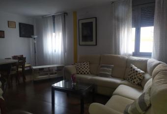 Apartamento Centro   cija allows 18 year olds to book a room