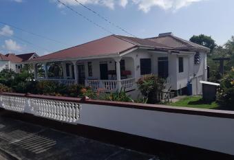 El Pirata has Balcony rooms