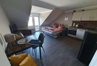 Neum  hler Hof Ferienwohnung Benjamin has Balcony rooms