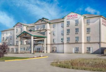 Ramada by Wyndham Clairmont/Grande Prairie allows 18 year olds to book a room