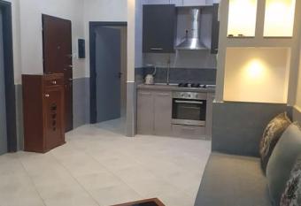 Appartement avec terrasse allows 18 year olds to book a room