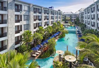 Courtyard by Marriott Bali Seminyak Resort allows 18 year olds to book a room