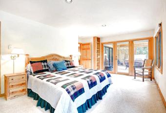 Luxury Home in Frisco has rooms with a private hot tub