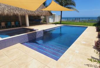 Hermosa Casa Vacacional has Balcony rooms