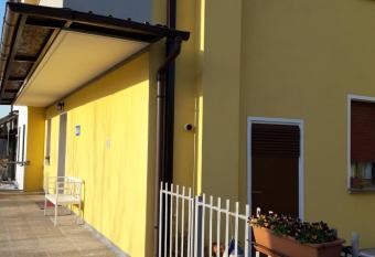 B&B A Un Passo Da has Balcony rooms