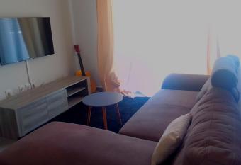 LE V  TIVER Cosy Appartement proche A  roport has Balcony rooms