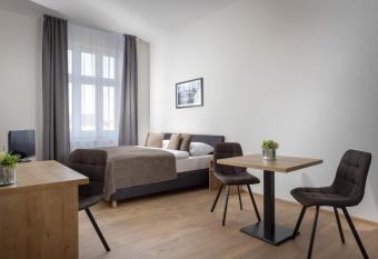 Residence Morris Mlad   Boleslav allows 18 year olds to book a room
