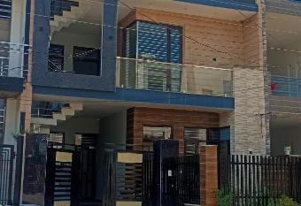 Gurman Villa has Balcony rooms