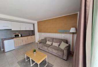 Apartamento Deluxe 37 has Balcony rooms
