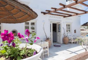 Hotel Begleri has Balcony rooms