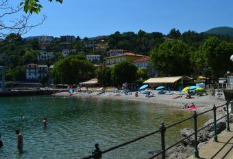 Apartments Zlatko has Balcony rooms