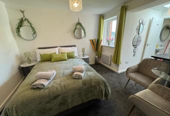 Luxury Studio Stevenage allows 18 year olds to book a room